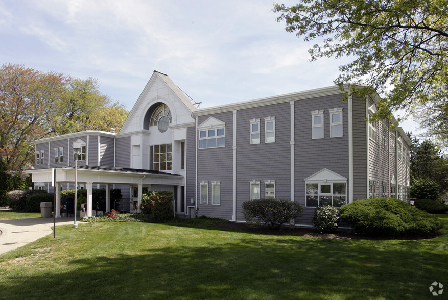 215 Toll Gate Rd, Warwick, RI en alquiler - Foto del edificio - Imagen 3 de 34