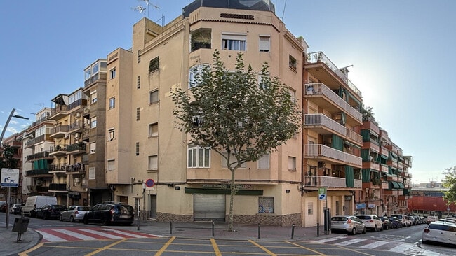 Más detalles de Edificio residencial​ en venta
