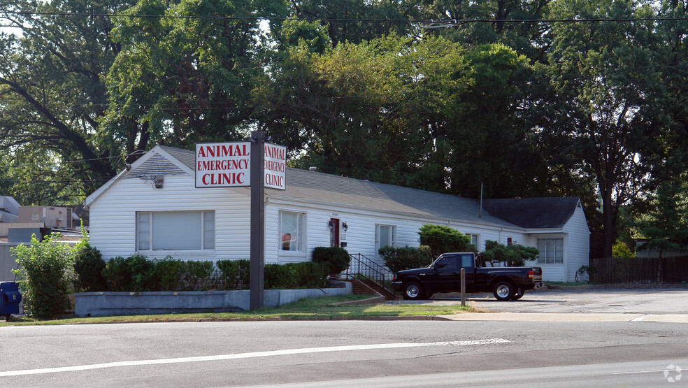 1210 Snowden St, Fredericksburg, VA en alquiler - Foto principal - Imagen 1 de 4