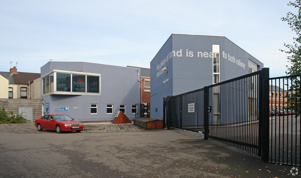 Sandy Ln, Coventry en venta - Foto del edificio - Imagen 2 de 3