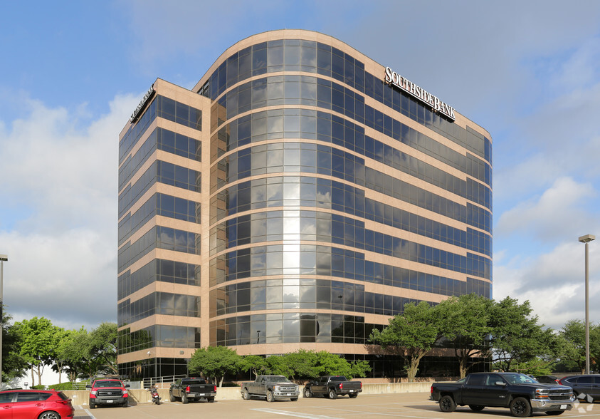 1320 S University Dr, Fort Worth, TX en alquiler - Foto del edificio - Imagen 1 de 31