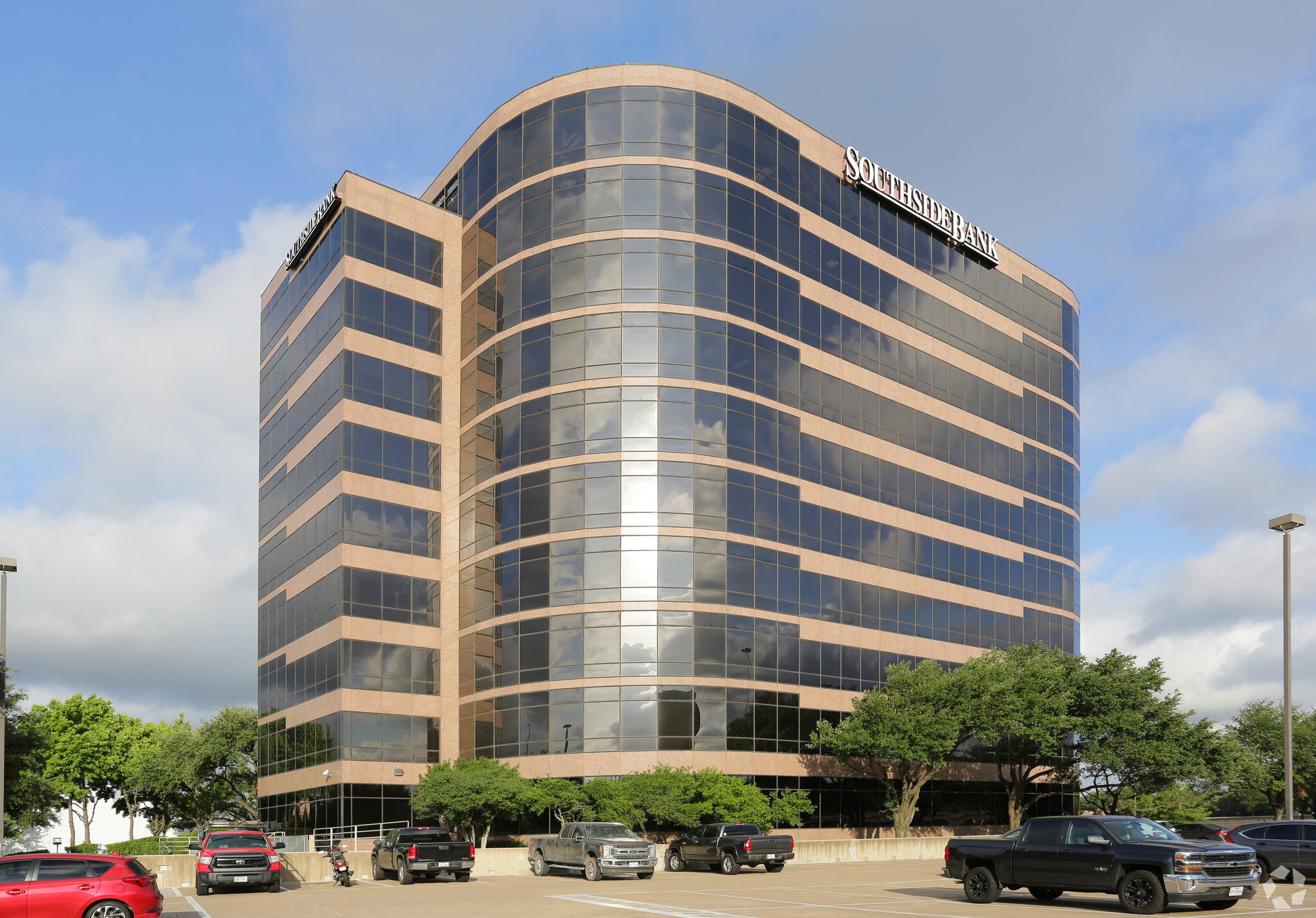 1320 S University Dr, Fort Worth, TX en alquiler Foto del edificio- Imagen 1 de 32