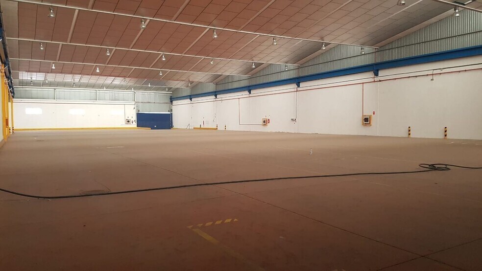 Polígono la Red Treinta, S/N, Alcalá de Guadaíra, Sevilla en alquiler - Foto del edificio - Imagen 2 de 35