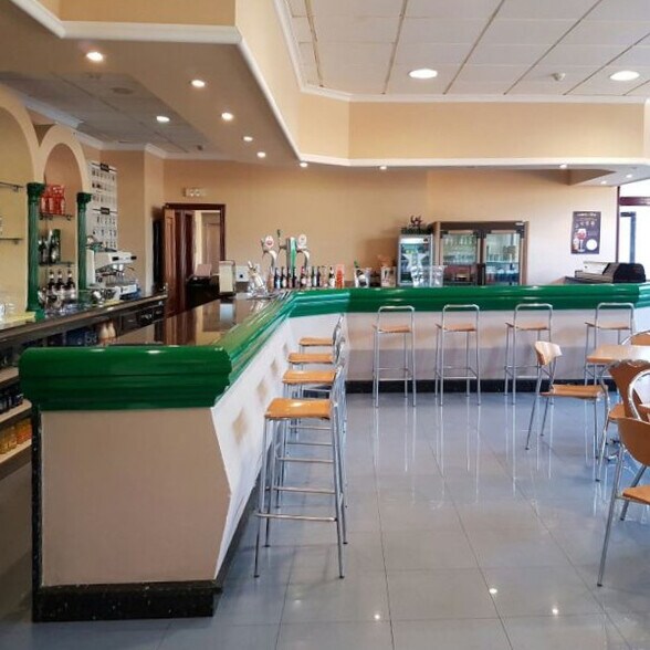 Local en Mondariz, Pontevedra en venta - Foto del interior - Imagen 2 de 4