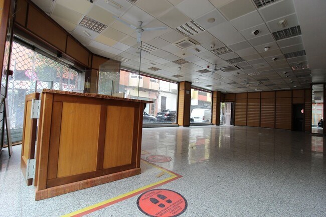 Más detalles de Calle Cirilo Moreno, 16, Las Palmas de Gran Canaria - Local en alquiler