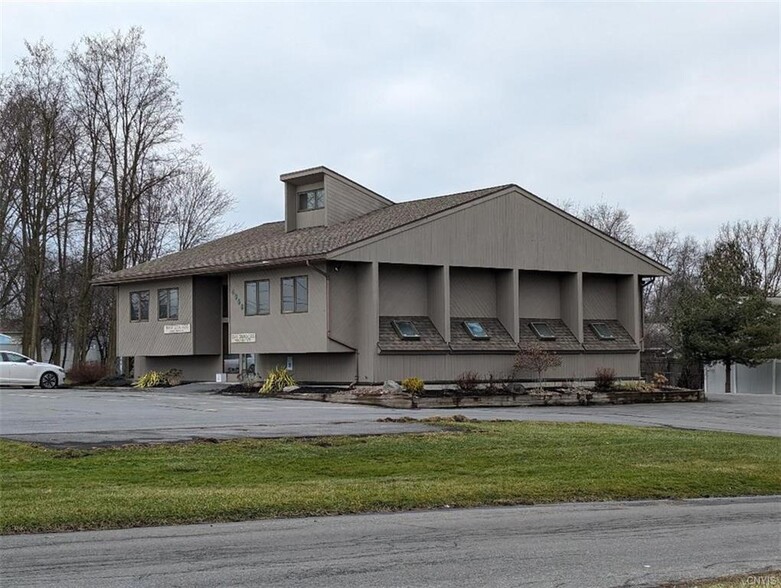 4955 W Taft Rd, Liverpool, NY en venta - Foto del edificio - Imagen 1 de 2