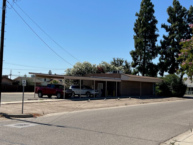 674 Oak Ave, Wasco, CA en venta - Foto del edificio - Imagen 3 de 5