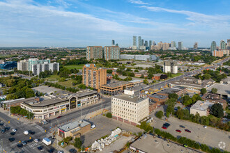 3025 Hurontario St, Mississauga, ON - VISTA AÉREA  vista de mapa