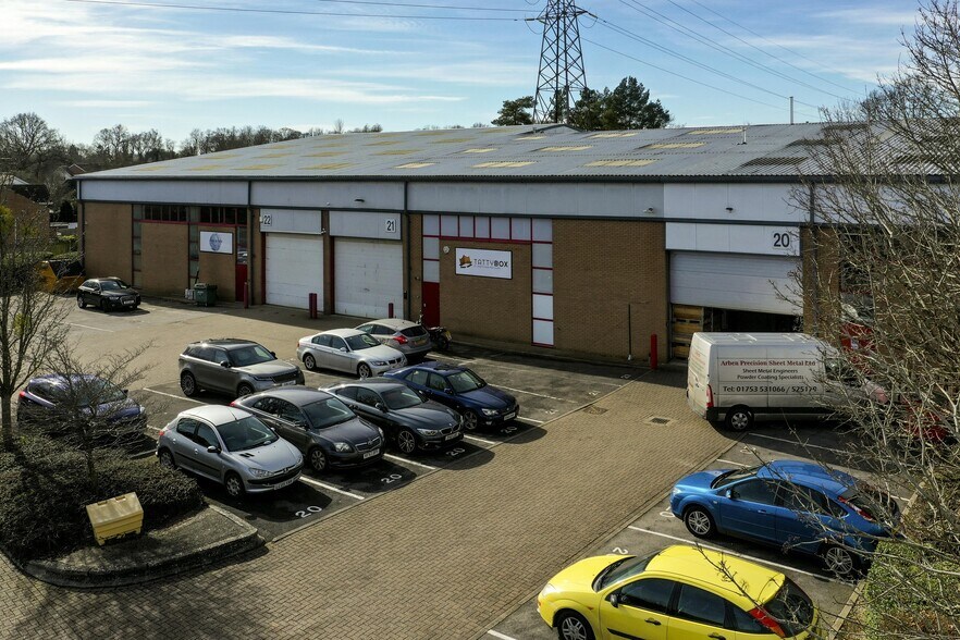 Molly Millars Ln, Wokingham en alquiler - Foto del edificio - Imagen 2 de 4