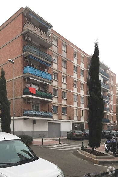 Calle de Arbolillos, 1, Torrejón de Ardoz, Madrid en venta - Foto del edificio - Imagen 2 de 2