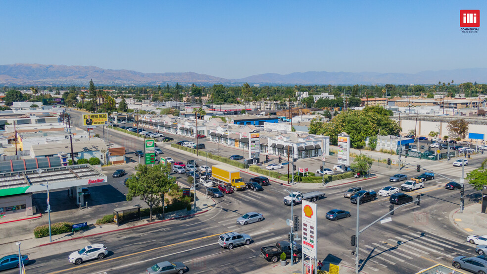 21355 Sherman Way, Canoga Park, CA en alquiler - Vista aérea - Imagen 3 de 11