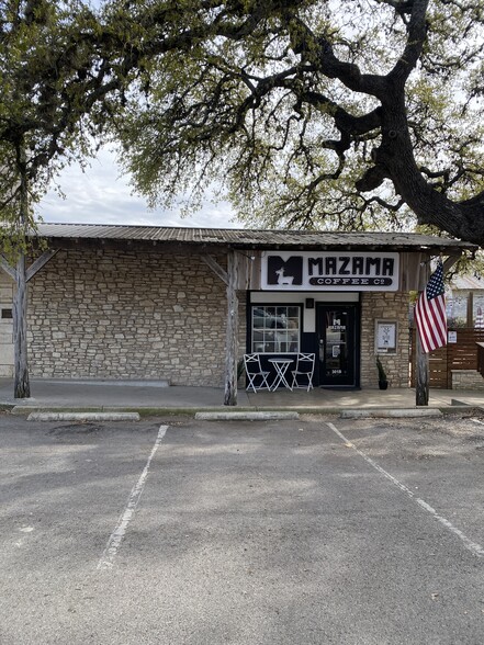 301 W Mercer St, Dripping Springs, TX en venta - Foto del edificio - Imagen 3 de 25