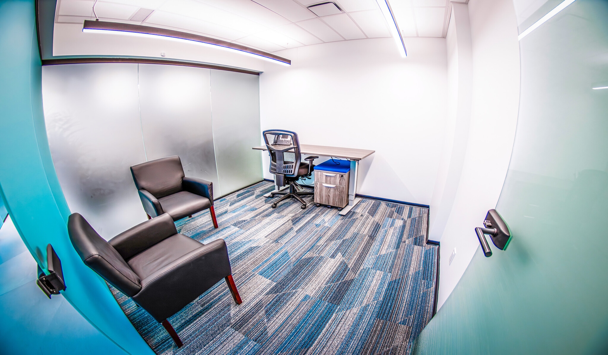 252 W Esplanade, North Vancouver, BC en alquiler Foto del interior- Imagen 1 de 2