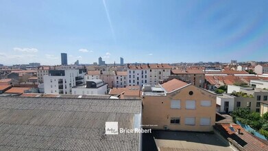 28 Rue Mansard, Villeurbanne, RHO - Aérea vista de mapa
