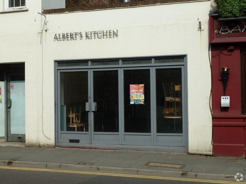 6-8 Church St, Esher en venta - Foto del edificio - Imagen 1 de 4