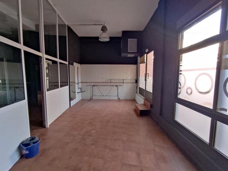 Local en Cáceres, Cáceres en alquiler - Foto del edificio - Imagen 2 de 11