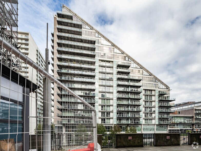 Clowes St, Salford en alquiler - Foto del edificio - Imagen 2 de 2