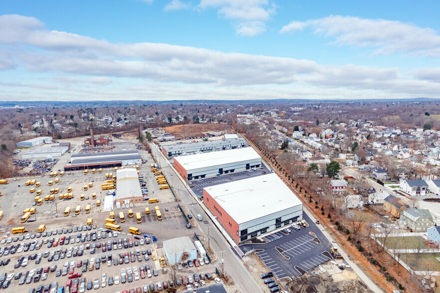 50 Industrial Dr, Hyde Park, MA en alquiler - Foto del edificio - Imagen 2 de 4