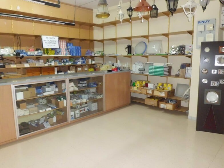 Local en El Ejido, Almería en venta - Foto del edificio - Imagen 2 de 9