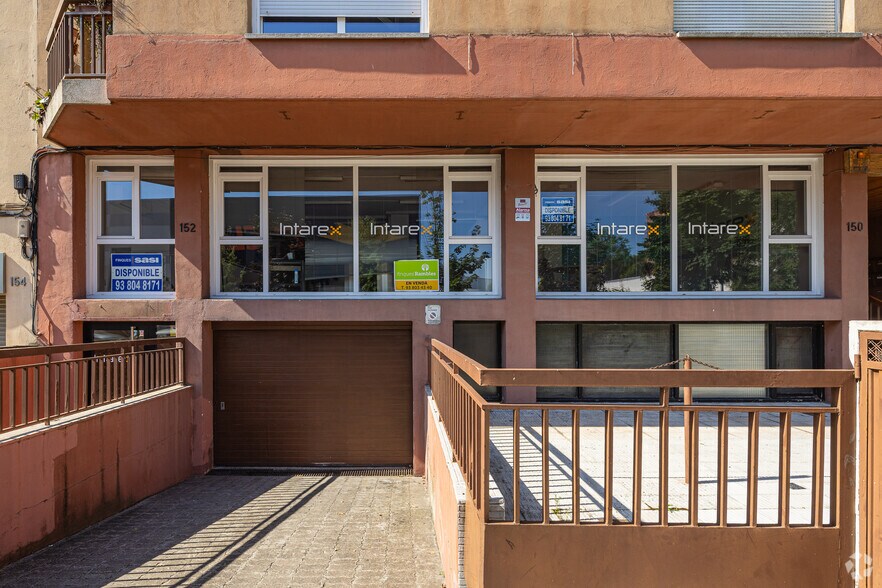 Edificio residencial en Igualada, Barcelona en venta - Foto del edificio - Imagen 2 de 3