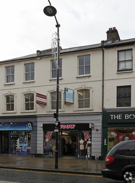 81-83 High Rd, London en venta - Foto del edificio - Imagen 3 de 9