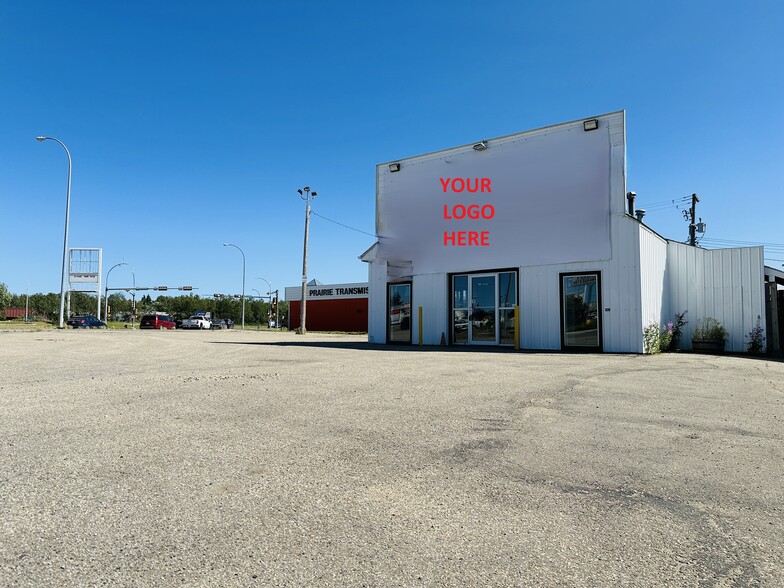 9901 113 Av, Grande Prairie, AB en venta - Foto del edificio - Imagen 1 de 9