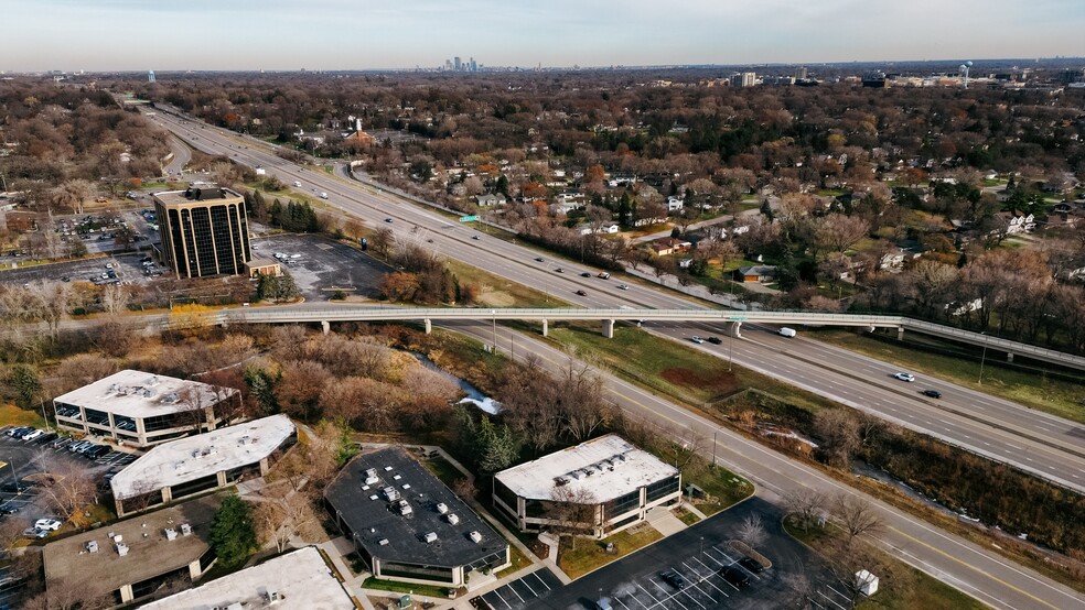 7200 Metro Blvd, Edina, MN en alquiler - Foto del edificio - Imagen 3 de 7