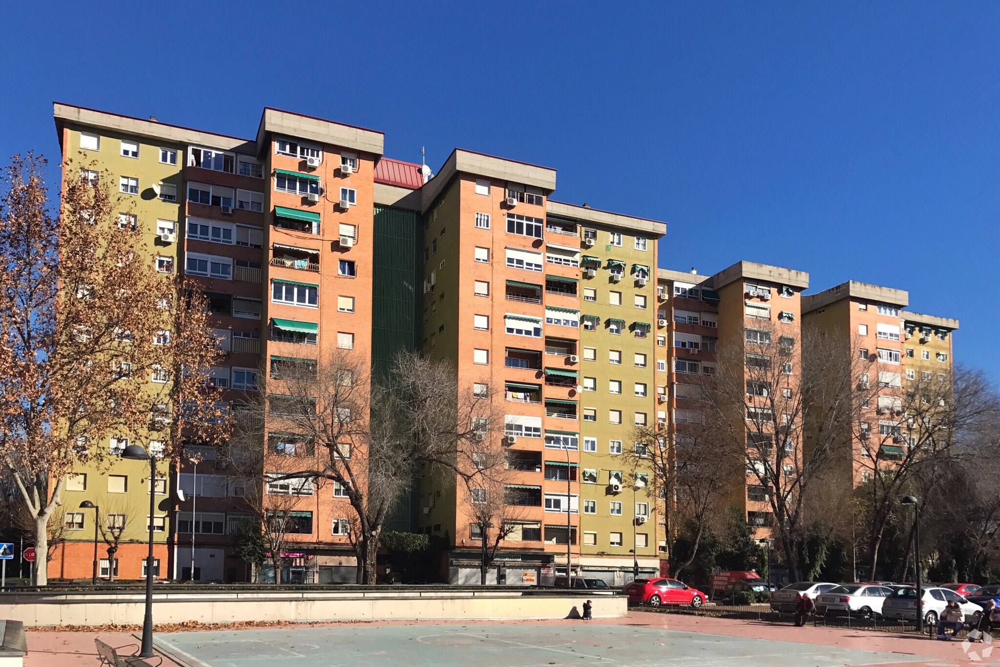 Calle Nuestra Señora del Pilar, 17, Alcalá de Henares, Madrid en venta Foto del edificio- Imagen 1 de 3