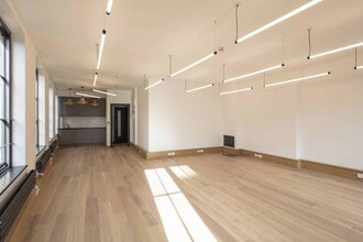 78A Luke St, London en alquiler Foto del interior- Imagen 1 de 6