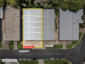 3-5 Staple St, Seventeen Mile Rocks, QLD - Aérea  vista de mapa - Image1
