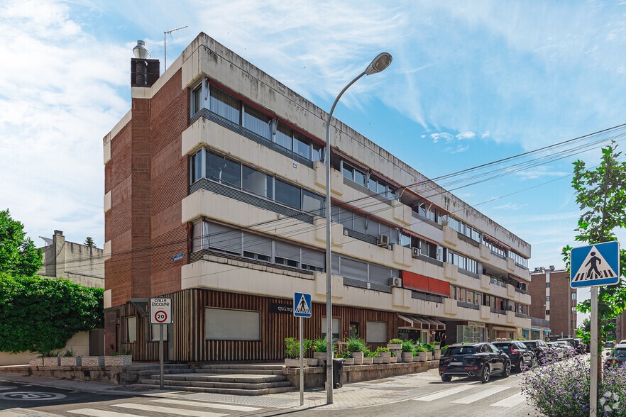 Calle Apolonio Morales, 3, Madrid, Madrid en alquiler - Foto principal - Imagen 1 de 3