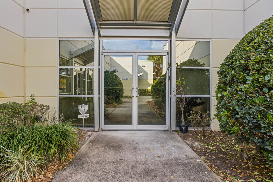 8810-8818 Commodity Cir, Orlando, FL en venta - Foto del edificio - Imagen 1 de 31