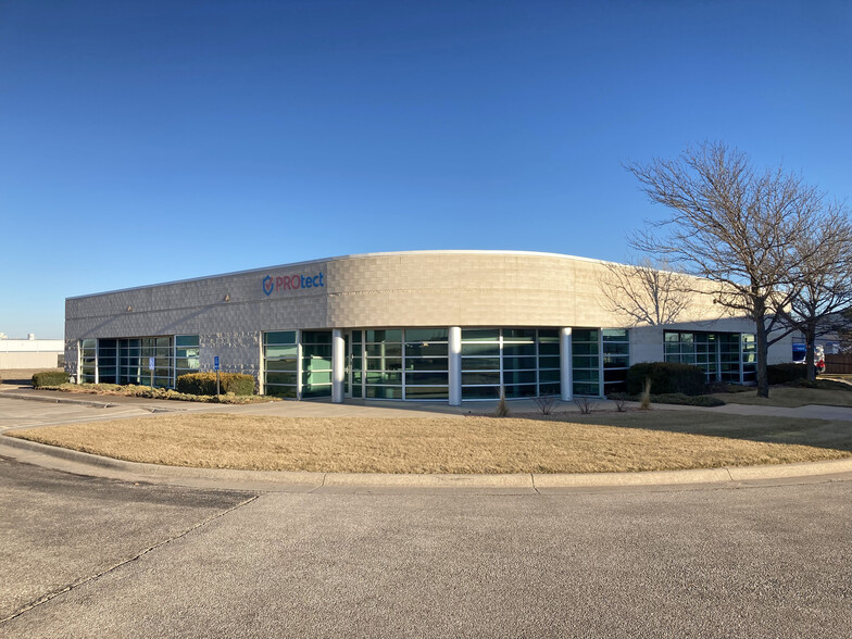 3815 S Midco St, Wichita, KS en alquiler - Foto del edificio - Imagen 1 de 6