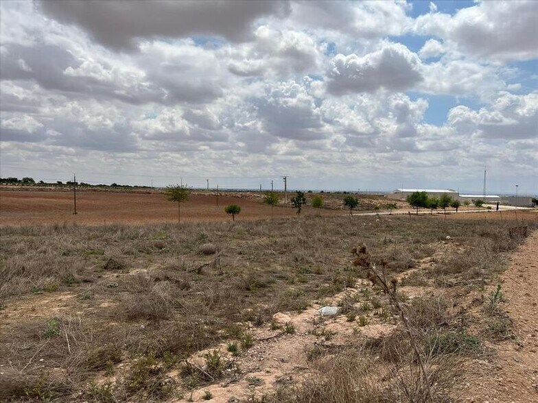 Terreno en Campo de Criptana en venta - Foto del edificio - Imagen 3 de 10