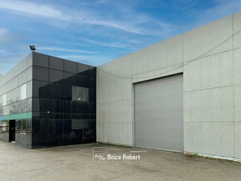 Oficina en Vaulx-en-Velin en alquiler - Foto del edificio - Imagen 1 de 5