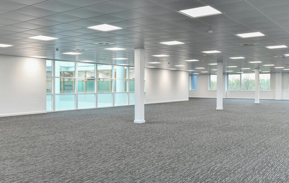 Bickenhill Ln, Birmingham en alquiler - Foto del edificio - Imagen 3 de 30