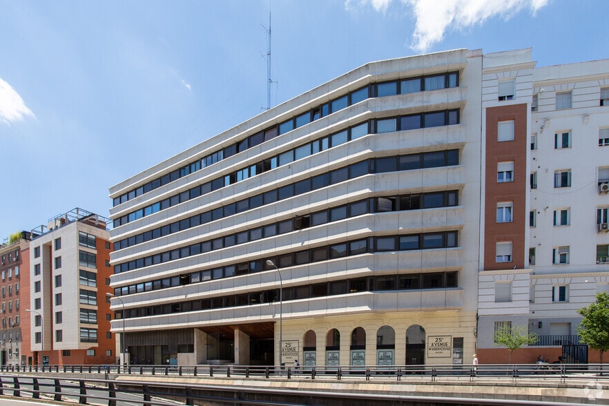 Calle de Agustín de Betancourt, 25, Madrid, Madrid en venta - Foto del edificio - Imagen 1 de 1