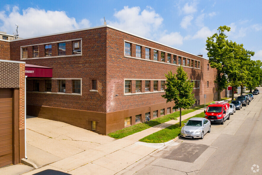 1040 E Main St, Madison, WI en alquiler - Foto del edificio - Imagen 1 de 5