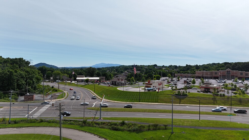 920 N State of Franklin Rd, Johnson City, TN en alquiler - Foto del edificio - Imagen 3 de 10