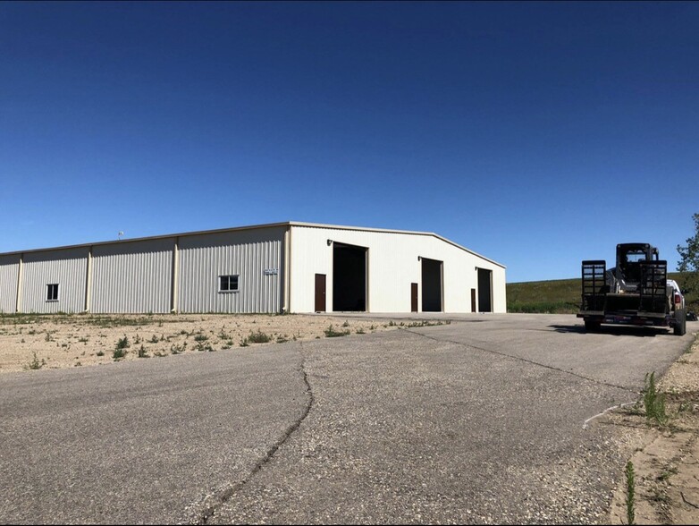 2101 SE 31st St, Minot, ND en venta - Foto del edificio - Imagen 1 de 23