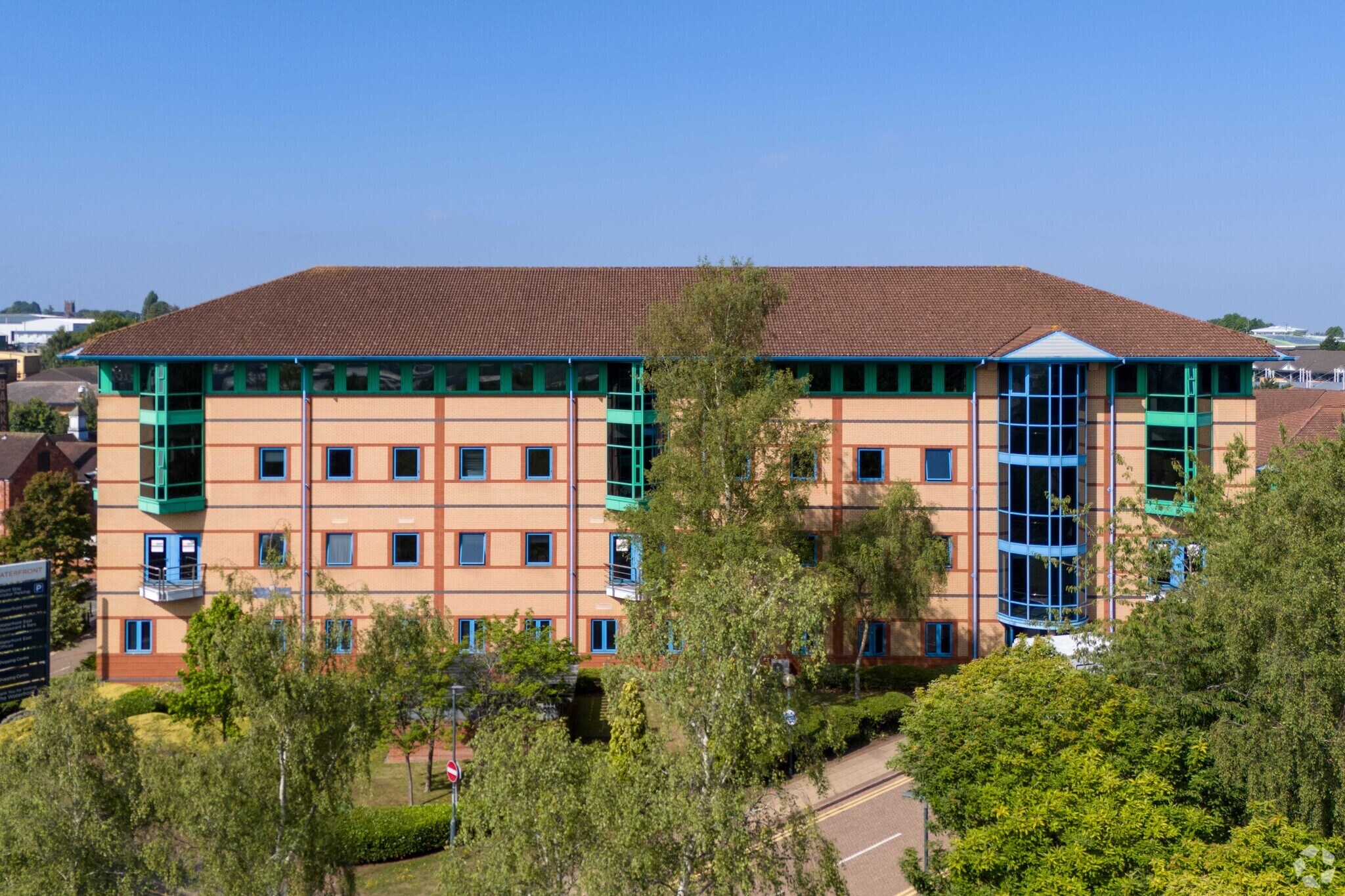 Waterfront Way, Brierley Hill en alquiler Foto del edificio- Imagen 1 de 3