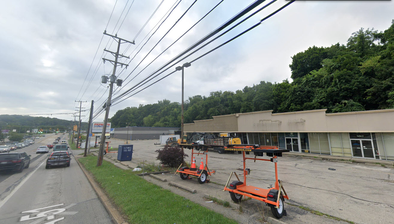 390 Clairton Blvd, Pleasant Hills, PA en alquiler Foto principal- Imagen 1 de 3