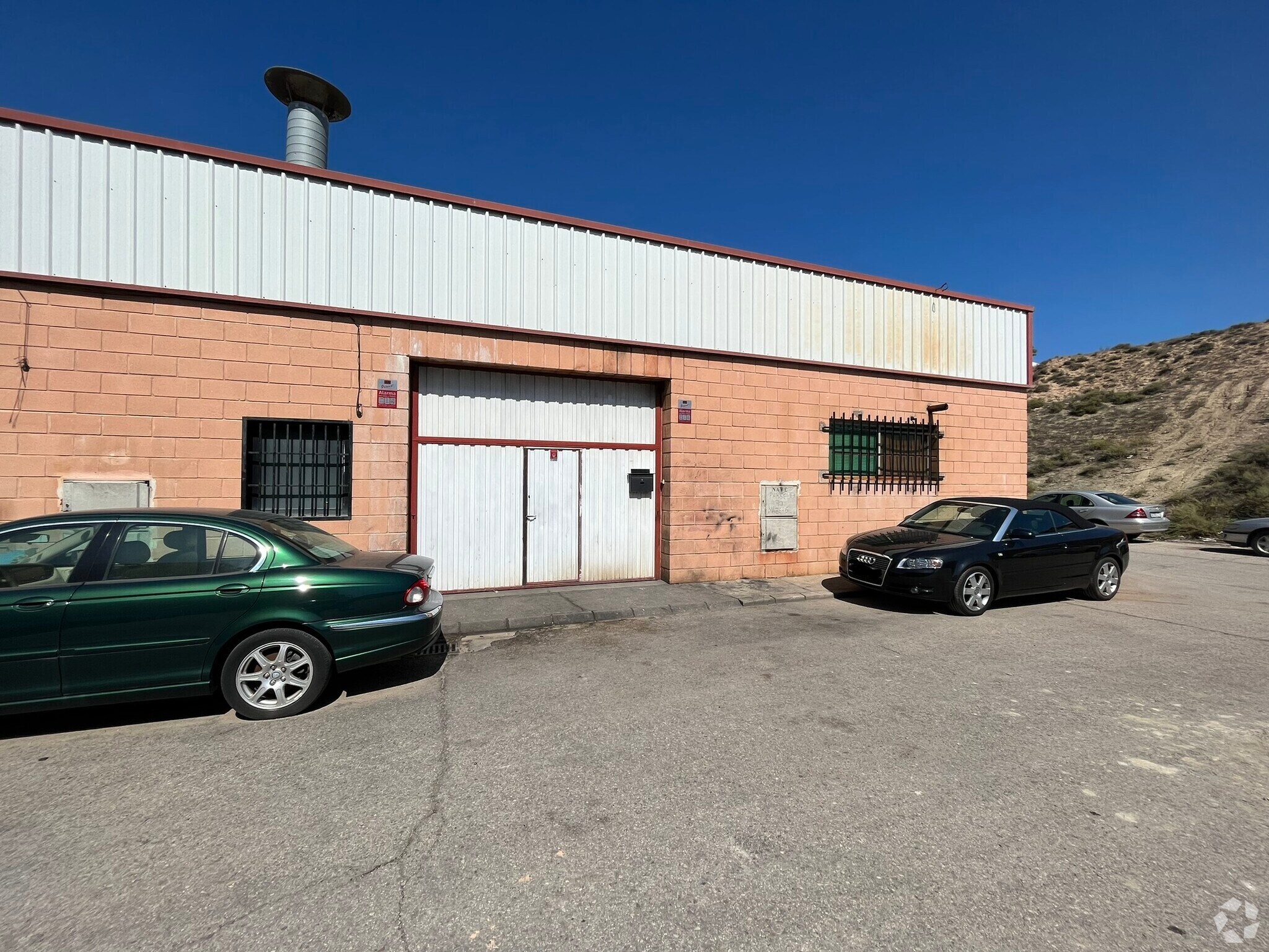 Nave en Loeches, Madrid en venta Foto principal- Imagen 1 de 1