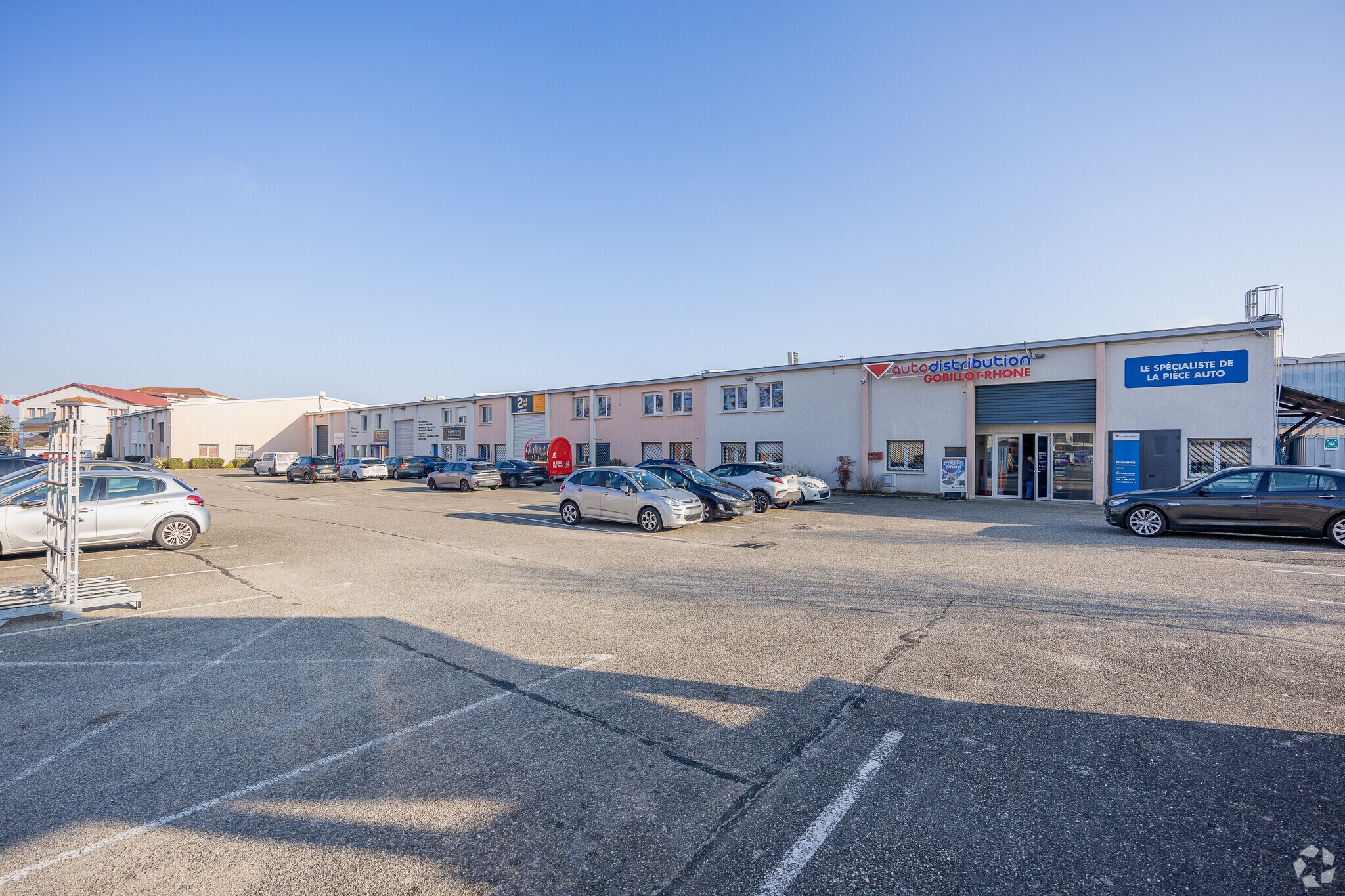 Flex en Décines-Charpieu en alquiler Foto del edificio- Imagen 1 de 9