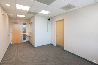 1445 N Hunt Club Rd, Gurnee, IL en alquiler Foto del interior- Imagen 1 de 2