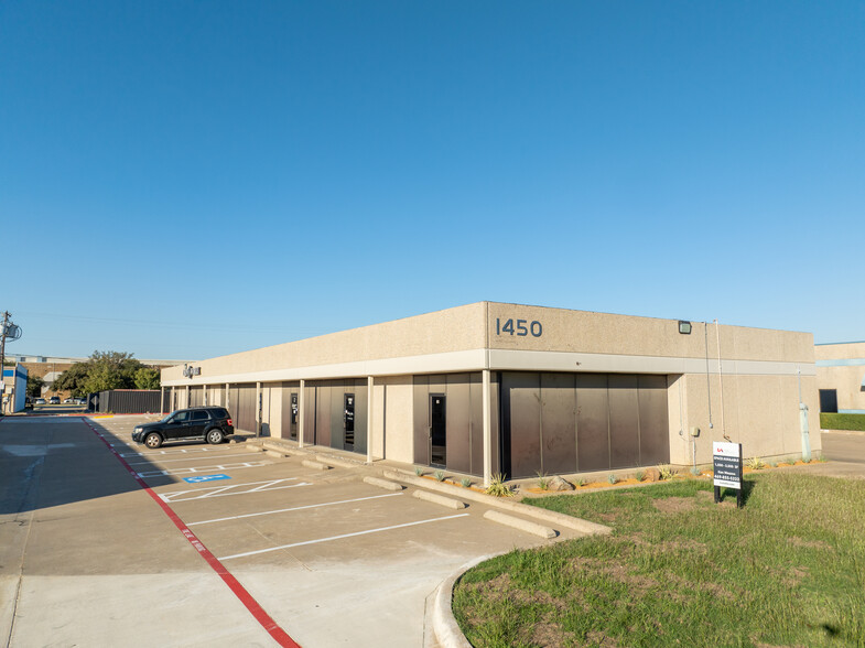 1450 Halsey Way, Carrollton, TX en alquiler - Foto del edificio - Imagen 2 de 6