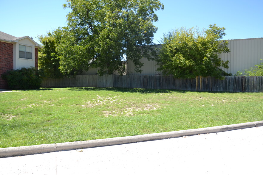 100 Shady River Dr, Junction, TX en venta - Foto principal - Imagen 2 de 18