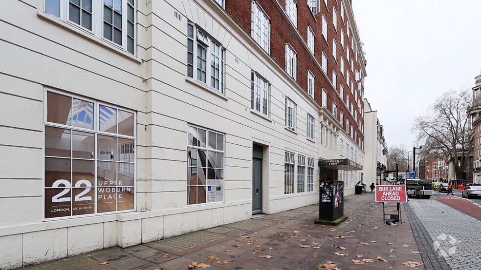 22 Upper Woburn Pl, London en alquiler - Vídeo aéreo - Imagen 2 de 28