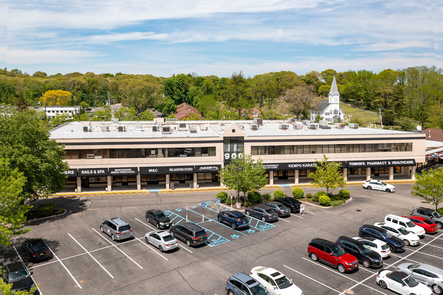 900 Wheeler Rd, Hauppauge, NY en alquiler - Foto del edificio - Imagen 2 de 3