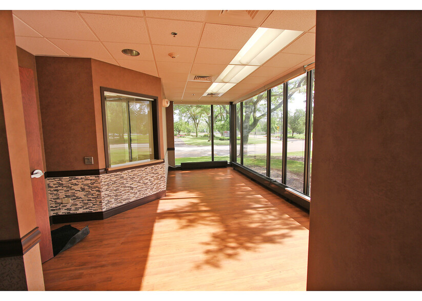 480 Central Ave, Northfield, IL en alquiler - Foto del interior - Imagen 3 de 8